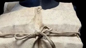 فروش جلیقه نجات ۹۰۰ هزار دلاری یکی از بازماندگان کشتی تایتانیک در حراجی