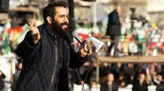 مداح مشهور: حنجره‌ام پس از ملاقات با رهبر شهید خوب شد