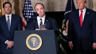 کناره‌گیری وزیر نیروی دریایی آمریکا از دولت ترامپ