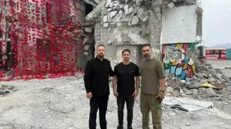 ادای احترام آبی‌پوشان به یاد و خاطره دختران مینابی