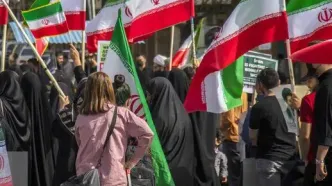 مردم دیروز در برابر کدام مکان‌های غیرنظامی زنجیره انسانی تشکیل دادند؟