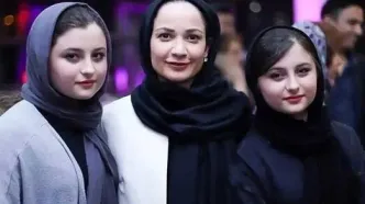 سفر زمان؛ «سارا و نیکا» در مراسم اکران «خجالت نکش»؛ 9 سال قبل