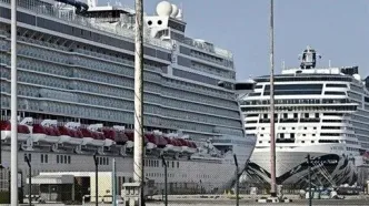 فرار کشتی‌های کروز از خلیج فارس