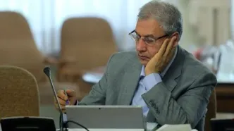 علی ربیعی: گرو گذاشتن آبرو برای مصالح کشور، کم از خون دادن نیست