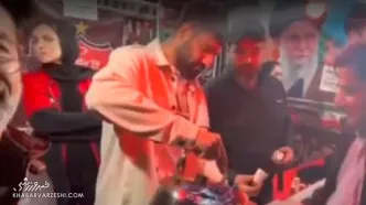 ویدیو| حسین کنعانی زادگان هم به موکب پرسپولیس رفت و قهوه پخش کرد