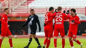 پیشکسوت استقلالی: تراکتور را به لیگ نخبگان بفرستید