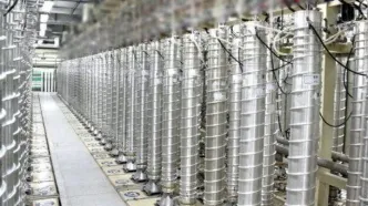 عضو کمیسیون امنیت ملی: خارج کردن اورانیوم از کشور تحت هیچ شرایطی انجام نمی‌شود