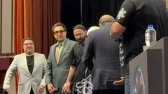 رونمایی از عکس دیده نشده حمید هیراد با حضور پدر و مادرش