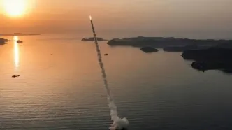 کره شمالی موشک بالستیک با کلاهک خوشه‌ای آزمایش کرد + عکس