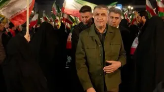 محمد اسلامی در گردهمایی مردمی‌ میدان انقلاب حضور یافت