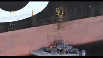 اولین تصاویر از توقیف کشتی‌های کانتینر بر متخلف توسط سپاه/ ویدئو