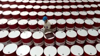 چین از پالایشگاه‌های خصوصی خواست به هر قیمتی تولید سوخت را حفظ کنند