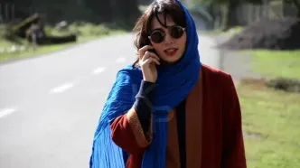 انتقاد یک رسانه از شکل حضور پگاه آهنگرانی در فستیوال کن