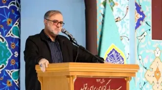 معاون نیروی دریایی سپاه: دست به ماشه‌ایم