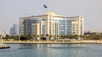 سرمایه ایرانیان مقیم امارات را جذب کنید تا در شرایط کنونی به کمک اقتصاد ایران بیایند