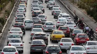 ترافیک سنگین در آزادراه‌های منتهی به تهران/ بارش باران در جاده هراز و چالوس