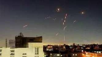 ویدئویی از شلیک پدافند در آسمان غرب تهران