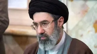 تصاویر دیده نشده از آیت الله سید مجتبی خامنه ای، رهبر انقلاب و شهید رئیسی در سال ۹۱