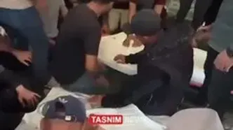 ویدئو / تشییع پیکر فرمانده ارشد قسام و خانواده‌اش در غزه