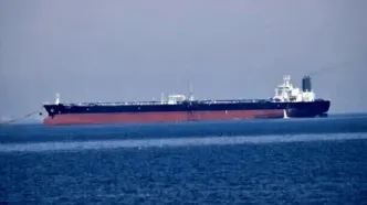 ابر نفتکش معروف چین پس از ۲ ماه از تنگه گذشت