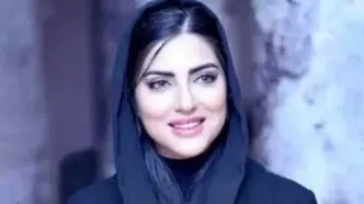 سفر در زمان؛ تیپ «هلیا امامی» در ورزشگاه نیوکمپ بارسلون؛ دهۀ 90