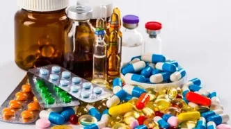 نگران زنجیره تامین دارو هستیم/ نمی‌توان انتظار داشت قیمت دارو ثابت بماند