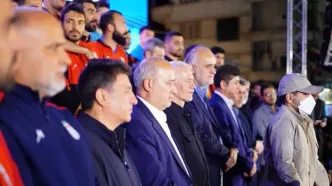 بدرقه پرشور ملی‌پوشان در میدان انقلاب/ پیراهن تیم‌ملی در جام جهانی ۲۰۲۶ رونمایی شد