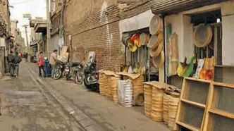 سفر در زمان؛ رهگذران در یکی از خیابان‌های اصفهان؛ 130 سال قبل