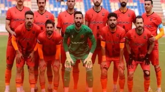 تیم فوتبال مس شهربابک صدرنشین لیگ یک فوتبال ایران شد