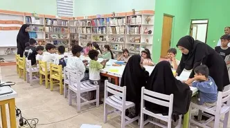 آموزش رایگان در کانون زبان ایران برای کودکان آسیب‌دیده میناب / همراهی مربیان کانون پرورش فکری با کودکان جنگ‌زده در هتل‌ها و مراکز اسکان