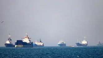 آمریکا یک کشتی مرتبط با ایران را در خلیج عمان متوقف کرد