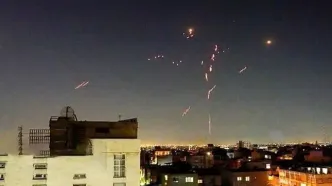 فعالیت شدید پدافند هوایی در غرب تهران | گزارش‌های تایید نشده از انفجار در تهران