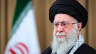 شعرخوانی زیبای رهبر شهید انقلاب از استاد شهریار/ ویدئو