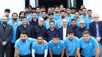 رئیس‌جمهور به تیم ملی فوتبال: برای نام ایران بجنگید