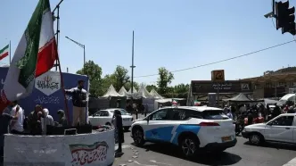 رژه خودرویی تاکسیرانان تهران برای بیعت با رهبر انقلاب