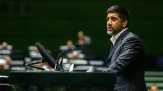 دبیر: حمال کشتی‌ام/ فکر می‌کنند مدیر کسی است که کت می‌پوشد!