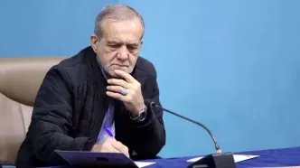 پزشکیان قهرمانی مقتدرانه تیم کشتی فرنگی نوجوانان در آسیا را تبریک گفت
