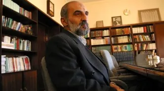 حسین شریعتمداری دستور حمله به ناوهای انگلیس و فرانسه را صادر کرد!
