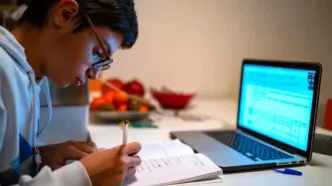 آموزش مدارس مجازی می‌ماند؟