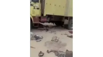 فیلم مخصوص بزرگسالان / صحنه مرگ 49 زن و مرد و کودک بخاطر تشنگی در صحرای بزرگ / کامیون خراب شد و همه مردند
