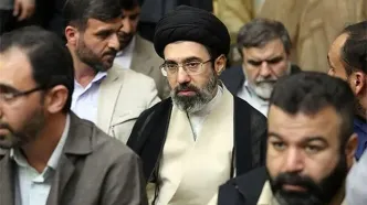 تصویری دیده‌نشده از رهبر انقلاب در کنار برادرانش
