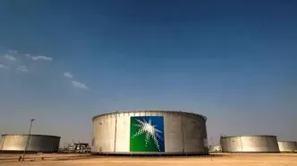عربستان قیمت نفت خام اصلی خود را کاهش داد