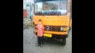 رانندگی کودک ۹ ساله با کامیون