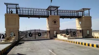 پاکستان تردد تجار از مرز زمینی‌ به ایران را از سر گرفت