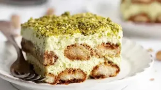 طرز تهیه تیرامیسو پسته‌ای؛ دسر محبوب و خوش‌طعم