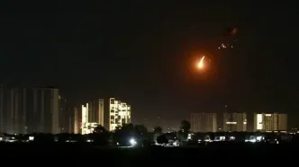 ارتش کویت: در حمله بامداد امروز ۱۳ موشک بالستیک و ۱۷ پهپاد را شناسایی کردیم