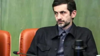 کنایه فرزند پزشکیان به یک اعلام جرم و یک عدم اعلام جرم؛ از آن مداح شکایت نشد؛ اما کاریکاتوریست به دادگاه رفت/ عدالت کجاست؟