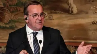 وزیر دفاع آلمان، ترامپ را مسئول بسته شدن تنگه هرمز دانست