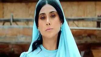 ژست جنجالی آزاده صمدی با استایل تمام‌آبی در کانون توجه!