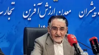 به دست خودمان برای فرش ایرانی رقیب تراشیدیم/ سند تحول فرش تهیه شد